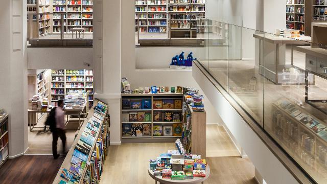 Bookish Bliss: Navigating the Biggest Foyles Stores in London